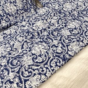 Pottery Barn new King Duvet and  King pillow shams.